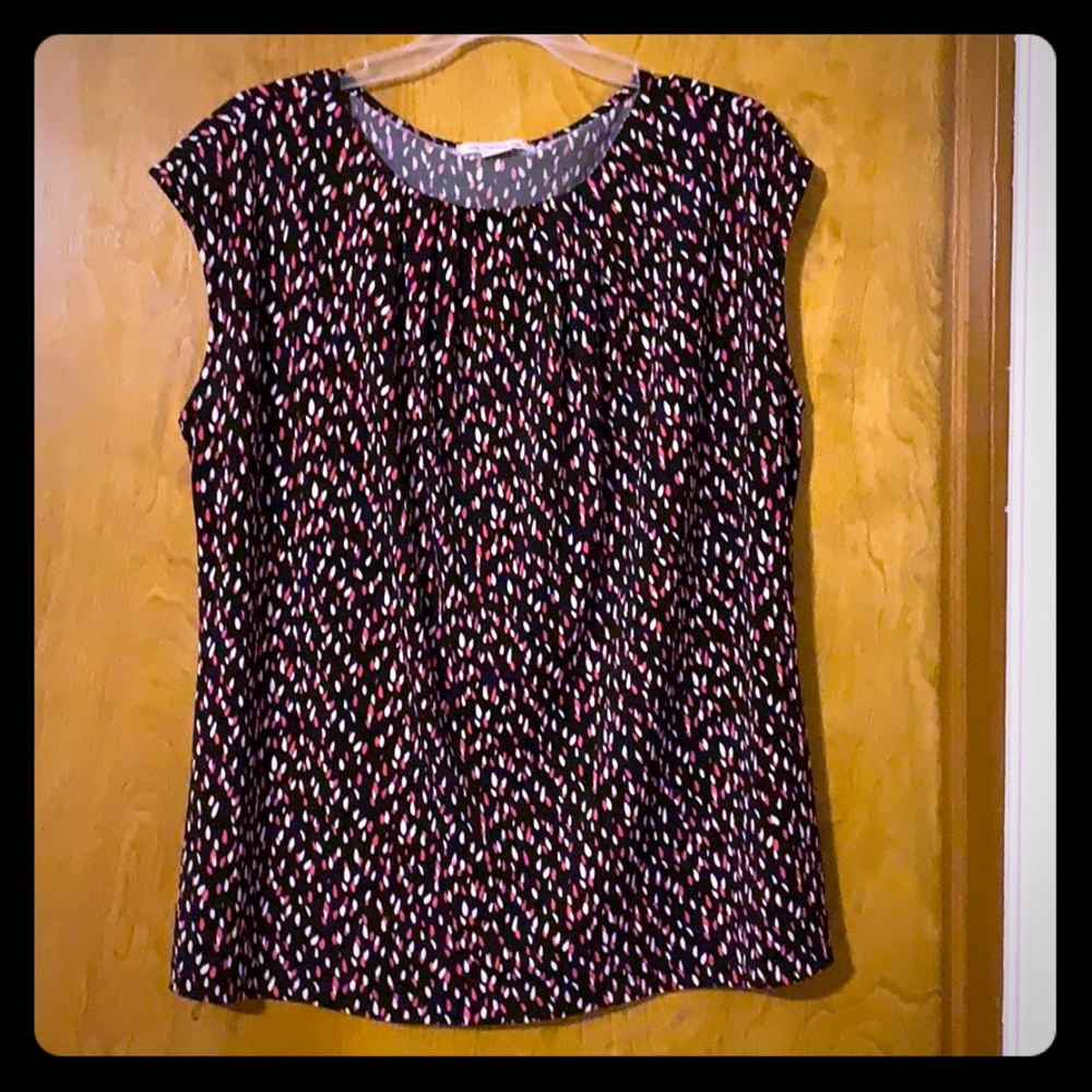 Sleeveless blouse